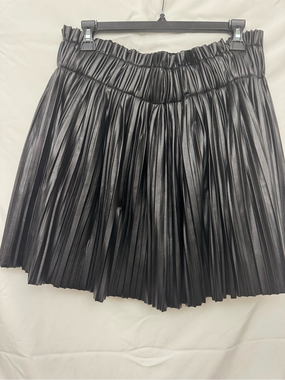DO+BE Black Pleated Faux Leather Mini Skirt